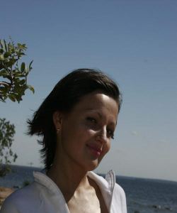 <p class='ppt-number'> 221 779 + PIN 408</p><p class='ppt-pricing-de'>1,99 Euro/Min.</p>