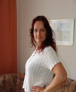 <p class='ppt-number'>09005 66 55 50 023</p><p class='ppt-pricing-de'>1,99 Euro/Min. im dt. Festnetz - Mobilnetz ggf. abweichend</p>