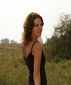 <p class='ppt-number'> 221 779 + PIN 408</p><p class='ppt-pricing-de'>1,99 Euro/Min.</p>
