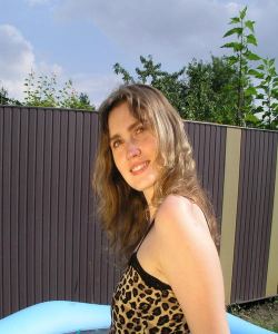 <p class='ppt-number'> 221 779 + PIN 676</p><p class='ppt-pricing-de'>1,99 Euro/Min.</p>