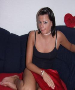 <p class='ppt-number'>221 779 + PIN 676</p><p class='ppt-pricing-de'>1,99 Euro/Min.</p>