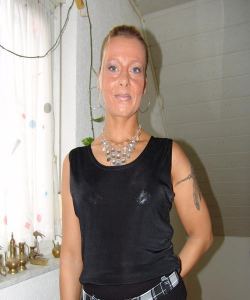 <p class='ppt-number'>09005 66 55 50 023</p><p class='ppt-pricing-de'>1,99 Euro/Min. im dt. Festnetz - Mobilnetz ggf. abweichend</p>